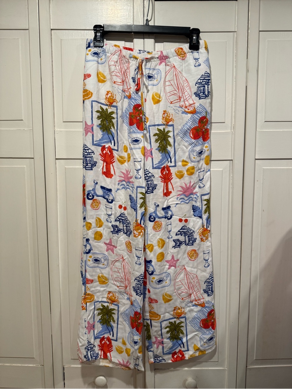 Sienna Sky pants size medium NWOT
